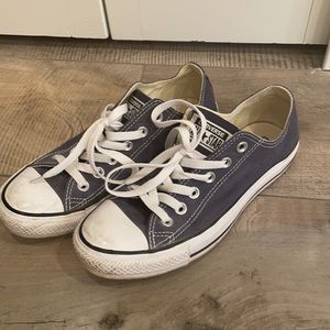 Navy blue Converse All star